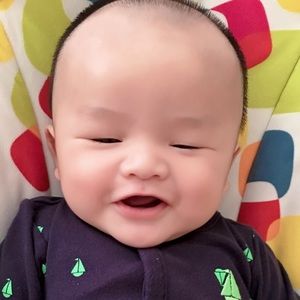Meet your Posher, Hoang