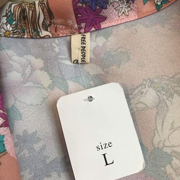 ❌Sold❌Floral Kimono - Picture 6 of 8