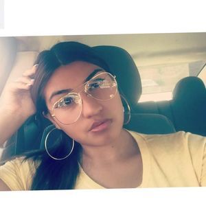 Meet your Posher, Priscilla