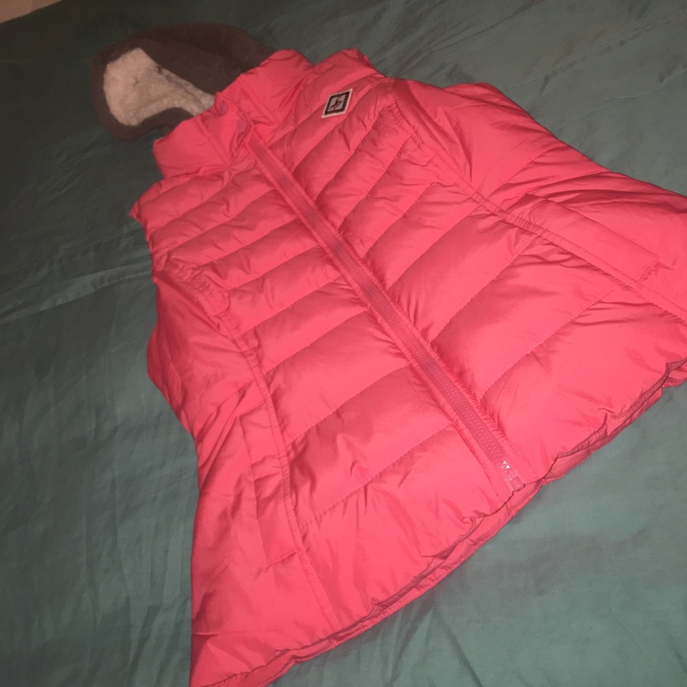 Hollister vest