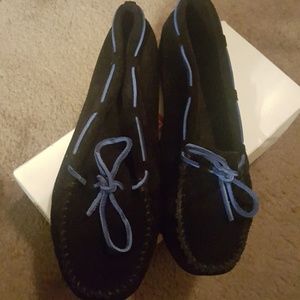 Black Minnetonka moccasins