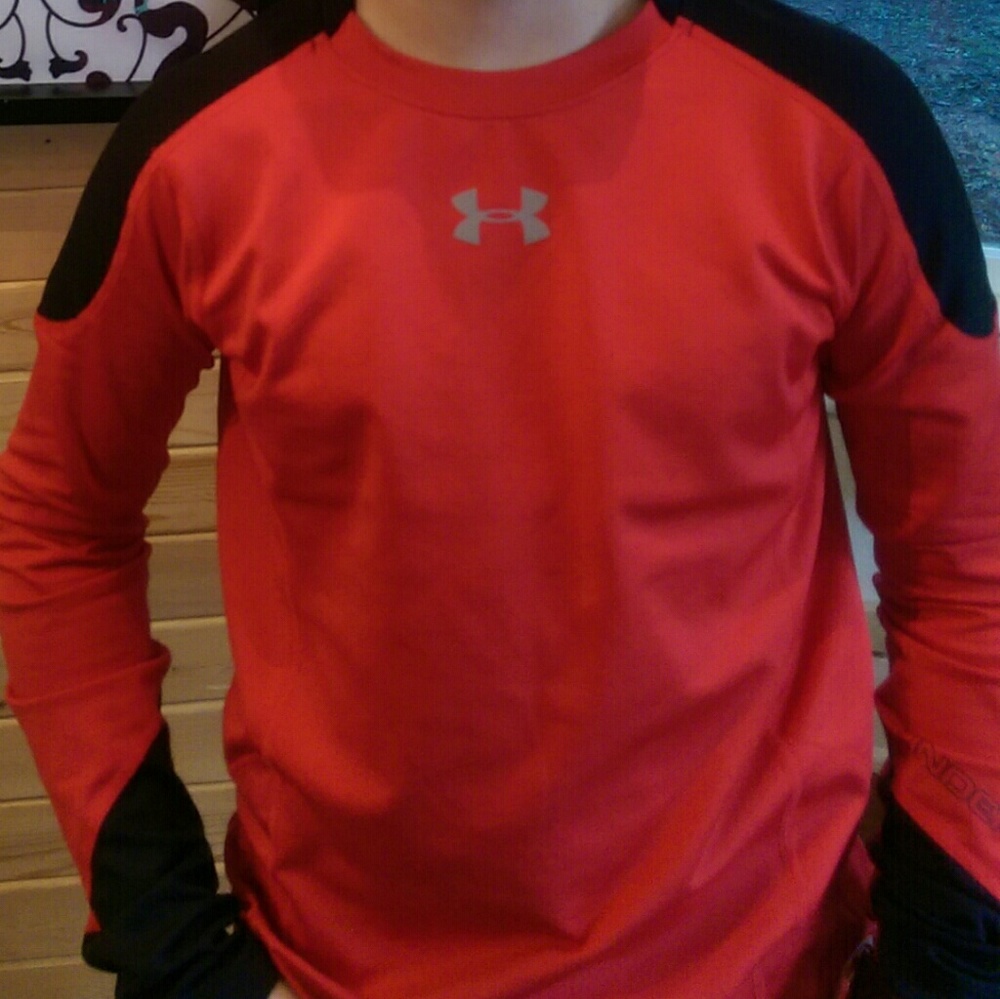 Youth Under Armour long sleeve shirt