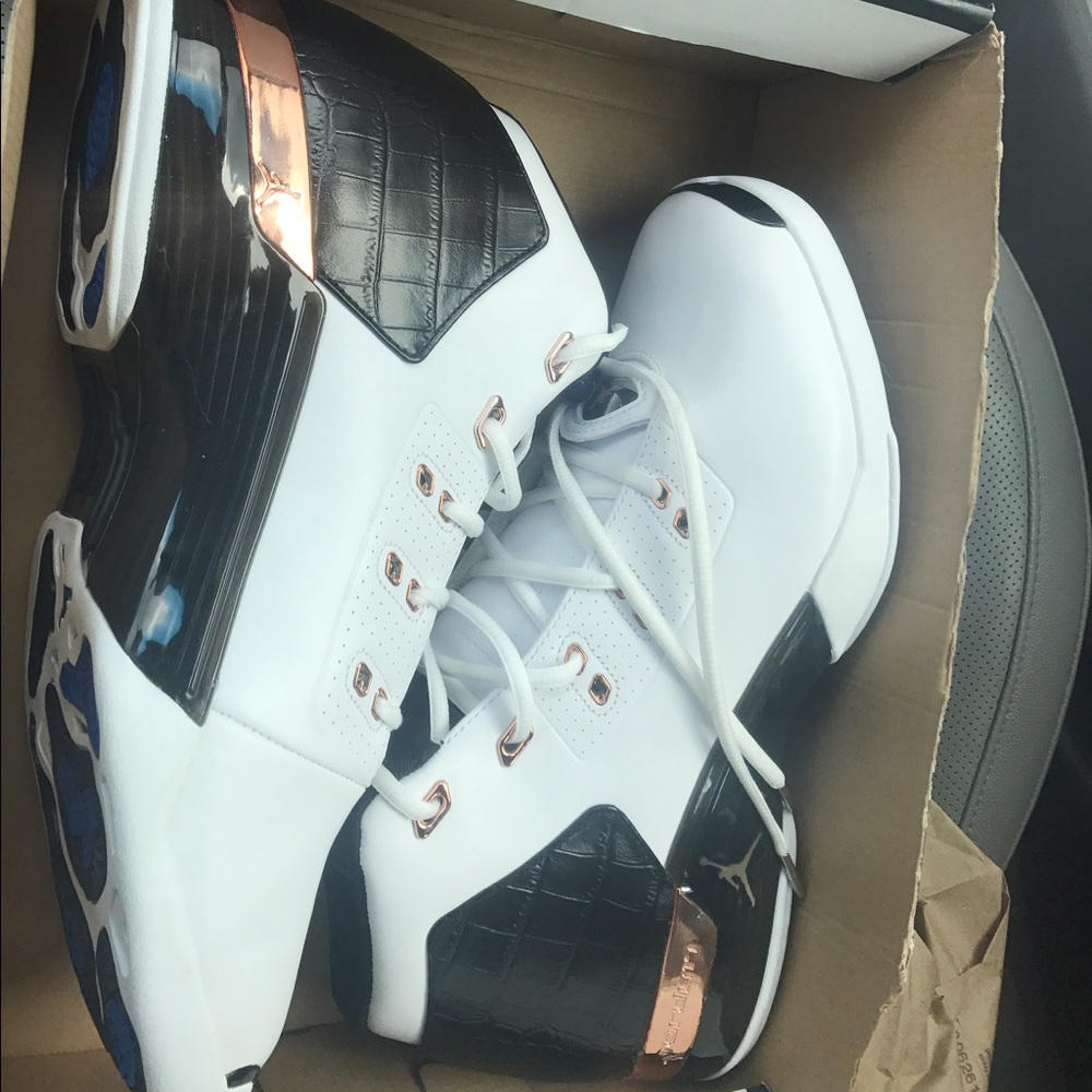Jordan retro 17 white