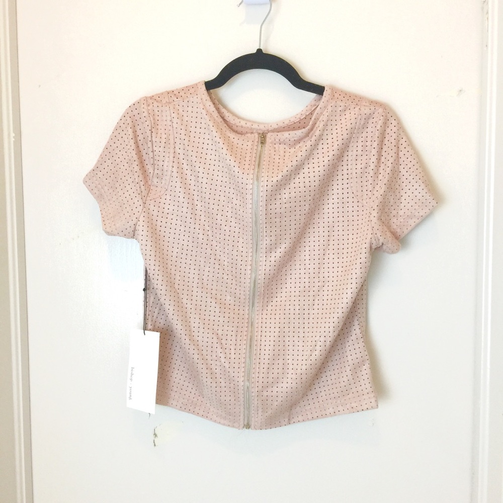 🆕 Suede Perforated Boxy Top - Picture 2 of 3