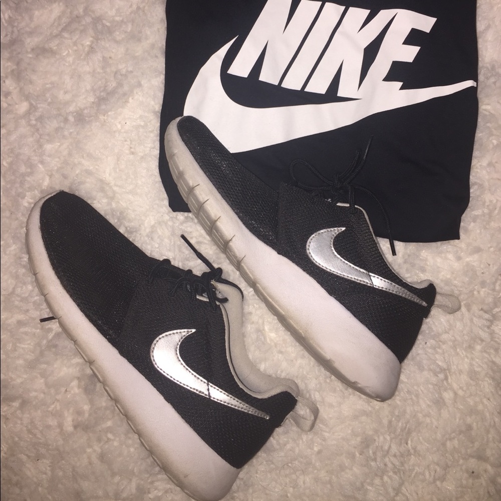 Nike roshe runs