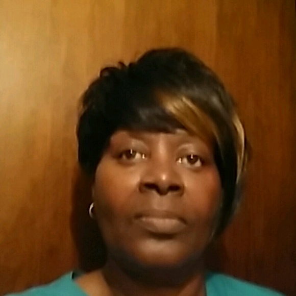 Meet your Posher, Verna - Picture 1 of 1