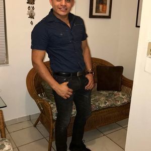 Meet your Posher, Julio