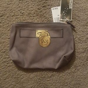 Michael kors pouch