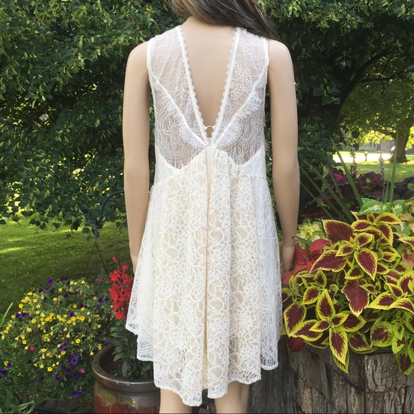 NWT FREE PEOPLE INTRICATE IVORY & GOLD OVERLAY LINED DRESS - Picture 12 of 12