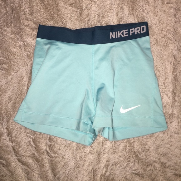 Nike Pants - Perfect condition Nike spandex shorts M