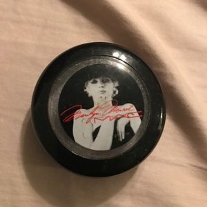 LE MAC MARILYN MONROE EYESHADOW