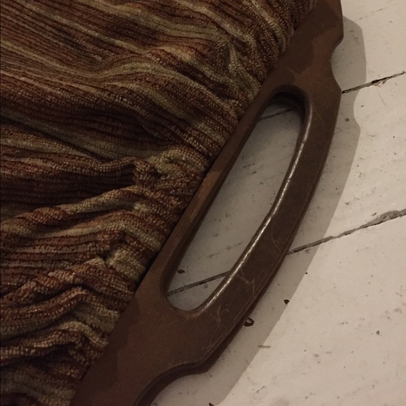 Vintage wooden handle corduroy clutch - Picture 4 of 8