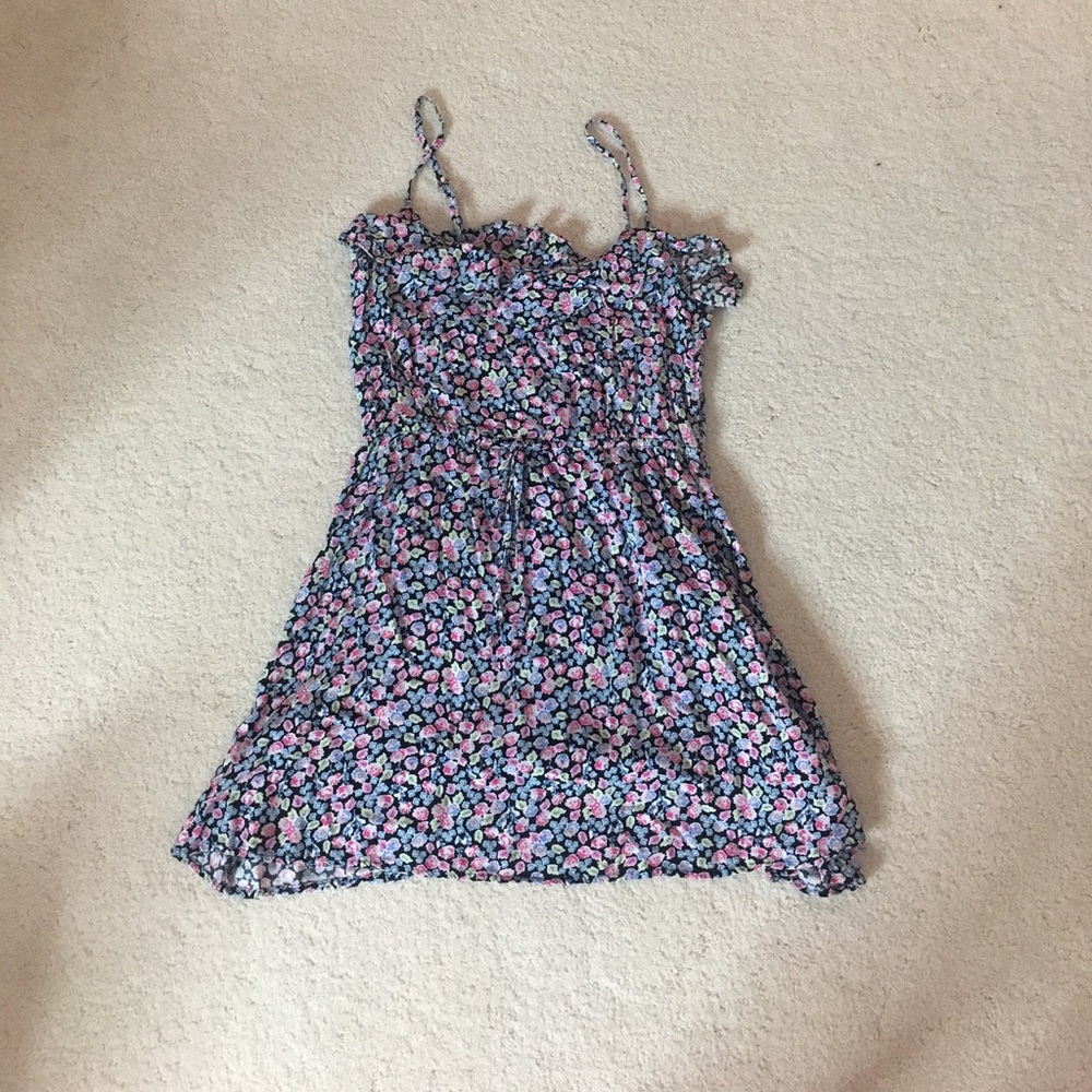 Size 6 h&m floral dress
