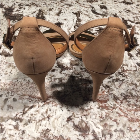 Brazilian Tan Leather Sandals - Picture 3 of 7