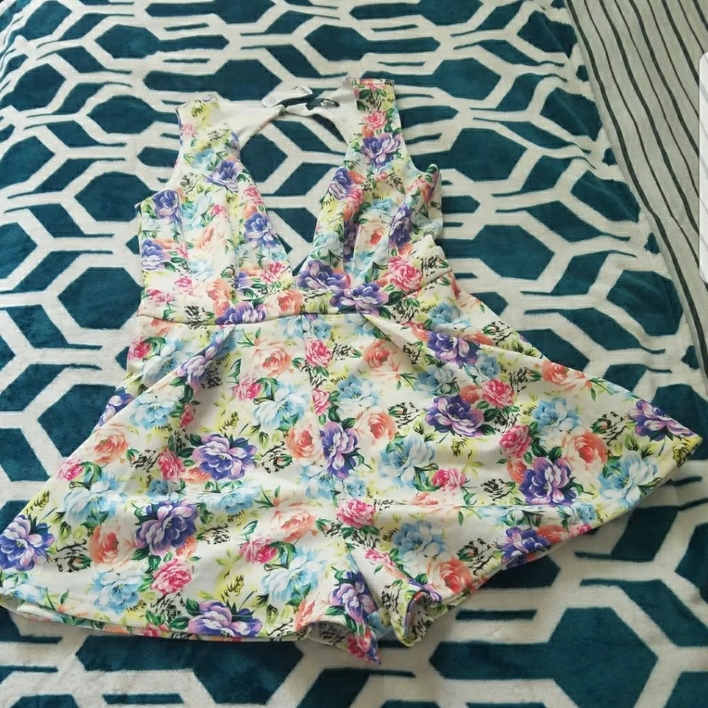Romper size L