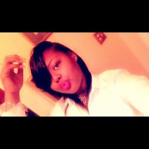 Meet your Posher, Yana