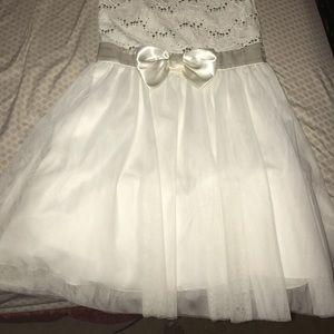 Worn once for 8th grade graduation completely new