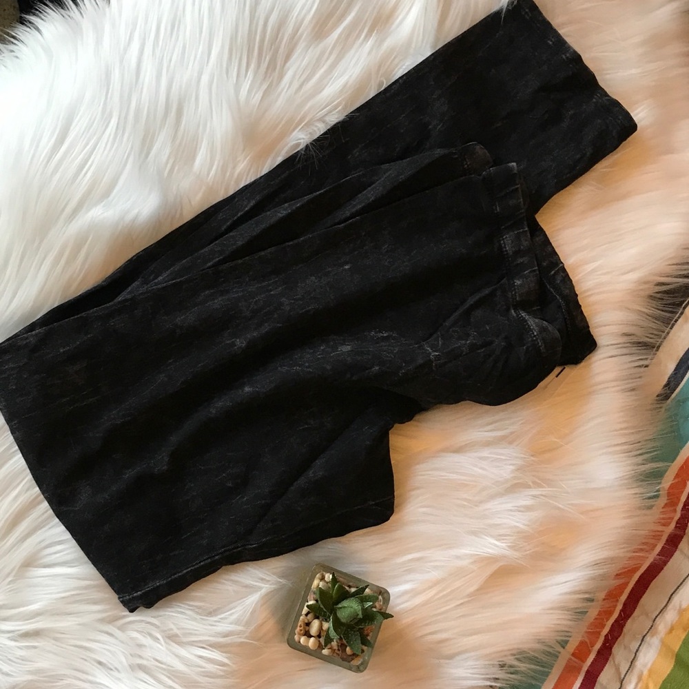NEW🔥 BLACK WASH PLUS SIZE LEGGINGS
