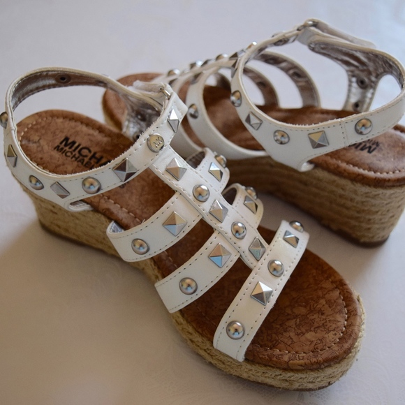 MICHAEL Michael Kors Other - MICHAEL Michael Kors Nadia White Wedges Girls Sz 2