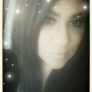 Meet your Posher, Roxanne