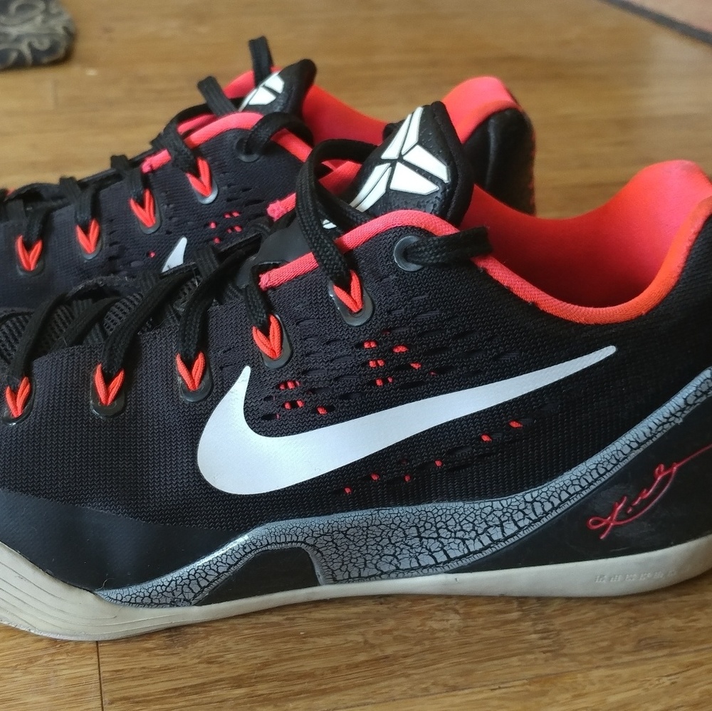 Black Nike Kobe 9 EM
