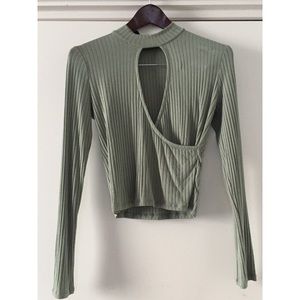 Cropped Long Sleeve Turtle Neck