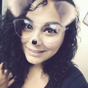 Meet your Posher, Sonia