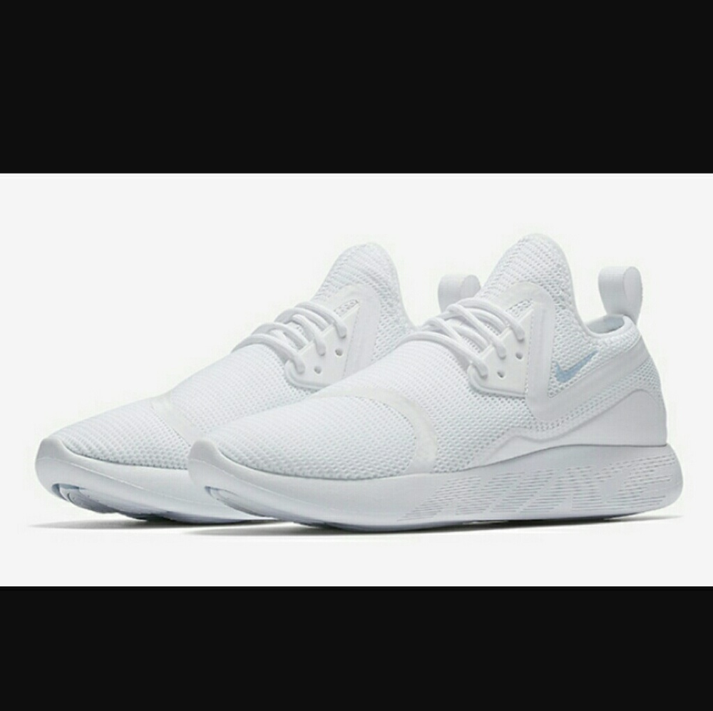 Womens Nike LunarCharge size 9 *Brand New