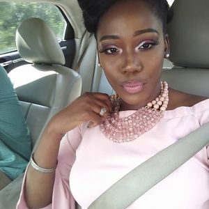 Meet your Posher, Raven