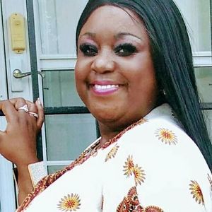 Meet your Posher, Roxanne