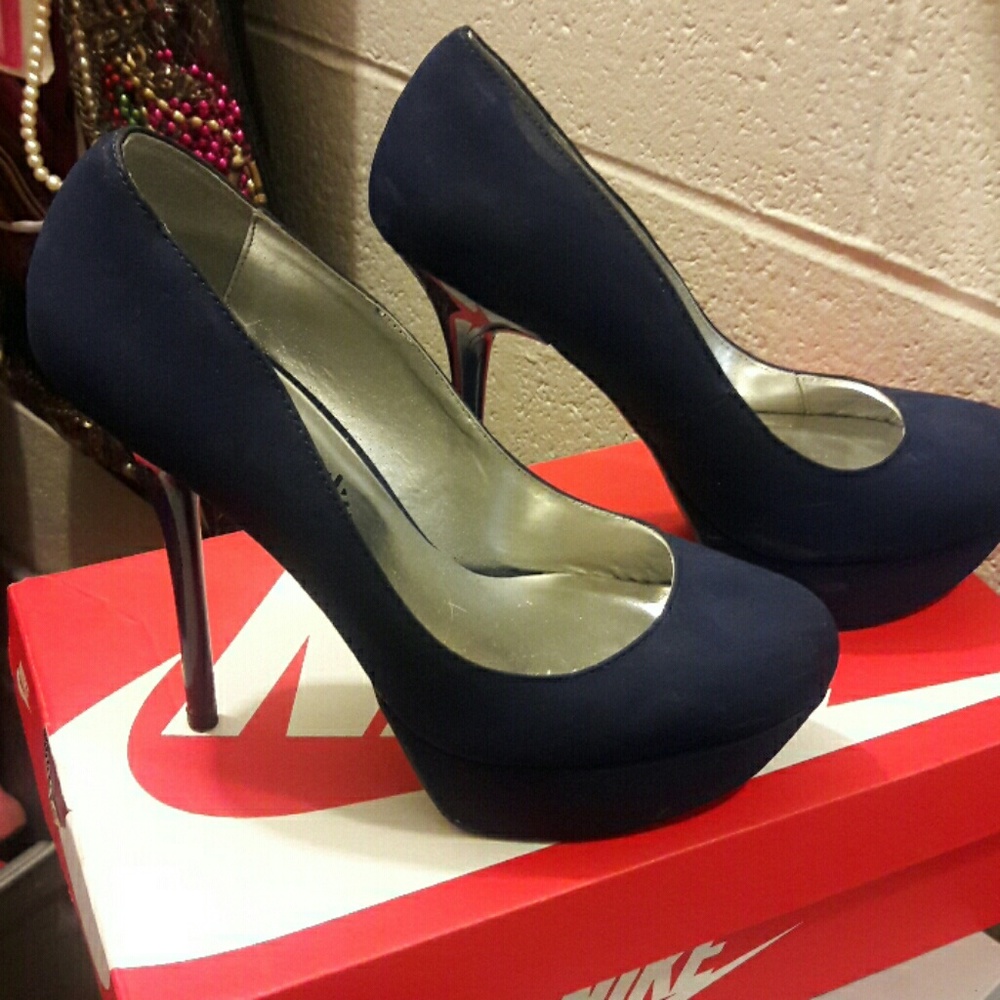 Navy Blue Pumps