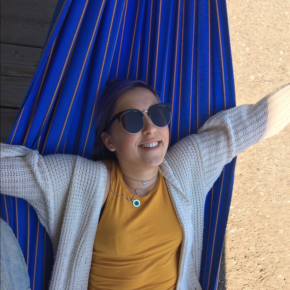 Meet your Posher, Julia rose