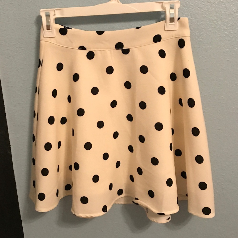 White and black polka dot skirt