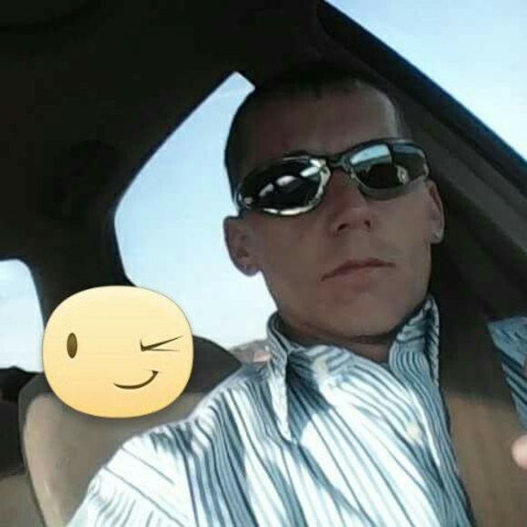 Meet your Posher, Chris - Picture 1 of 1