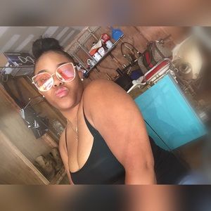 Meet your Posher, Emmie