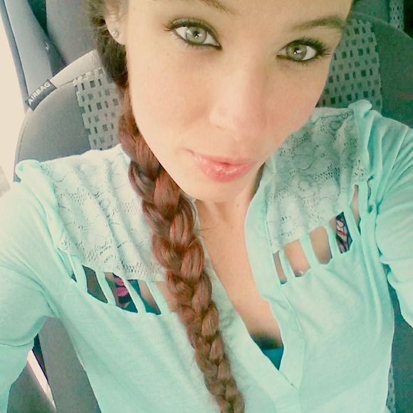 Meet your Posher, Tracie - Picture 1 of 1