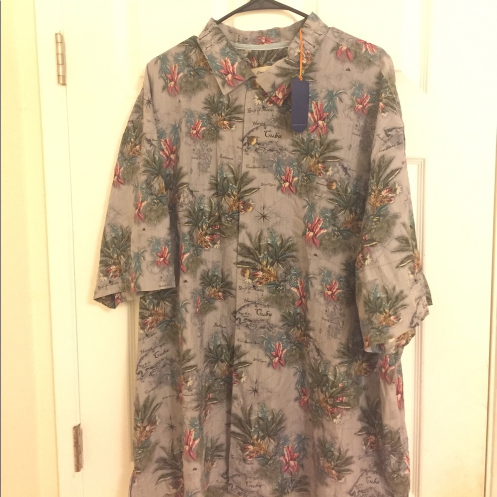 Tommy Bahama Mapa Valley Hawaiian shirt
