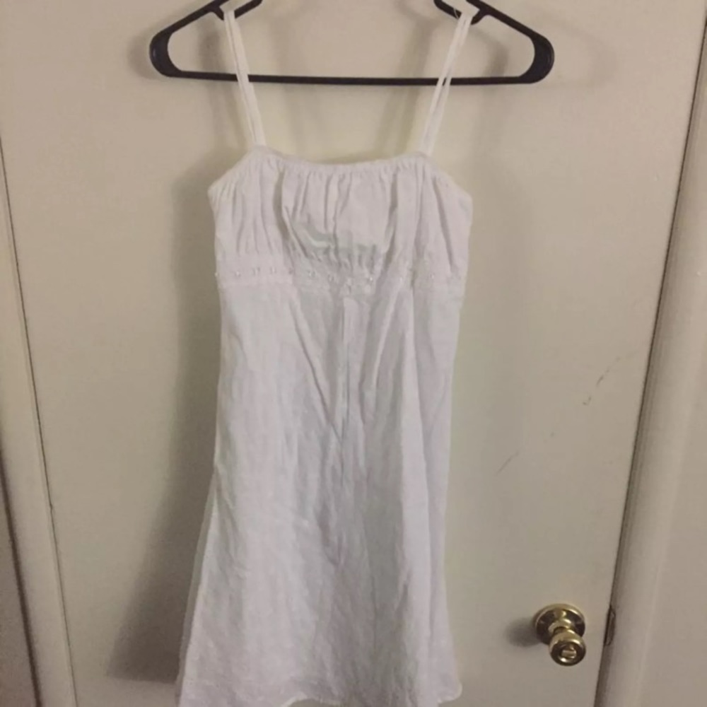 White lace dress. 100% cotton. Extra small/small