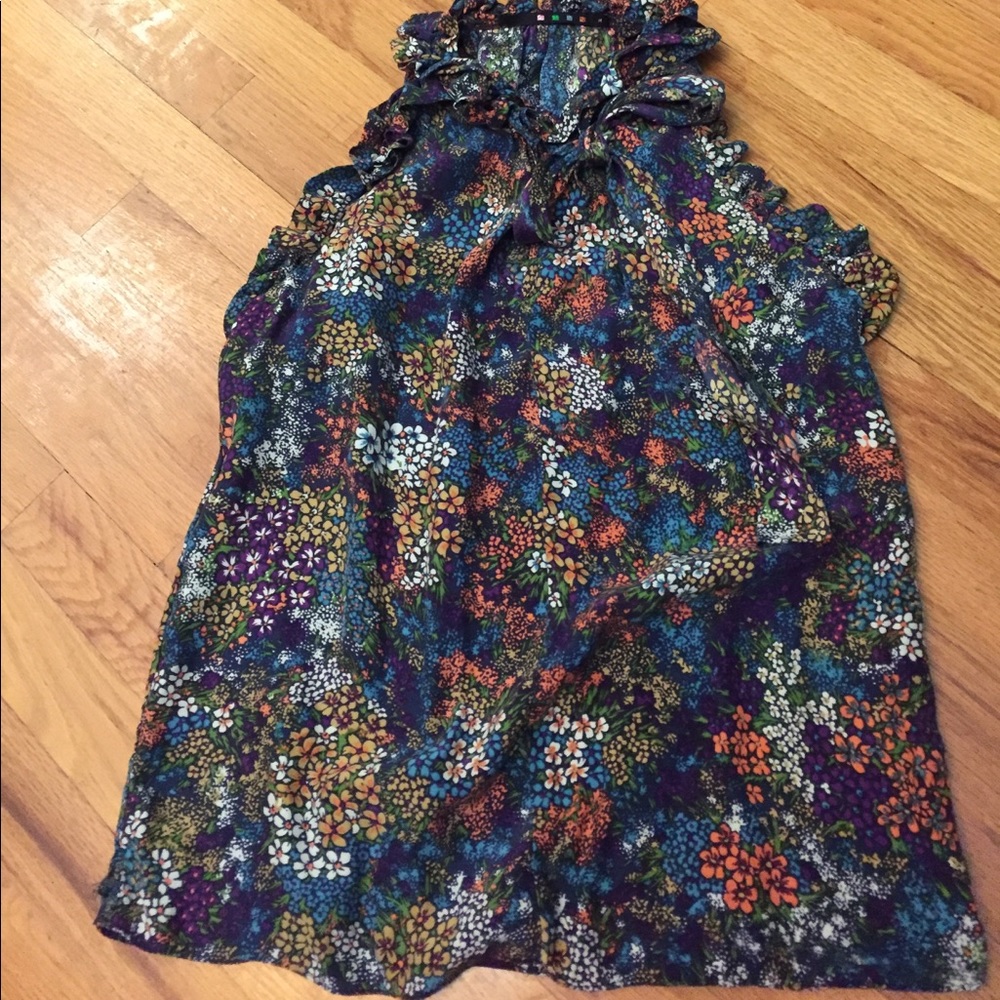 100% silk floral peep front sleeveless ruffled top