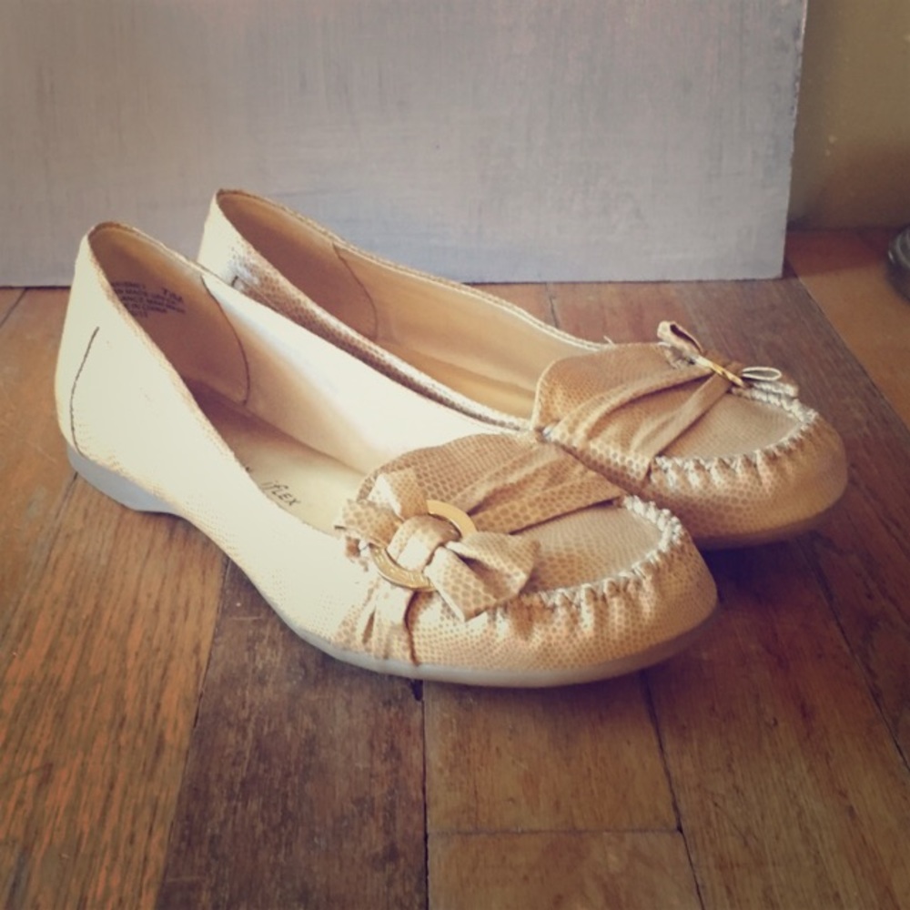 CCO “Kismet" Anne Klein Iflex Career Flats EUC