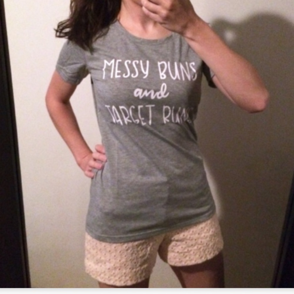 Gray Messy Buns Target Runs Graphic Tee T Shirt - Picture 5 of 7