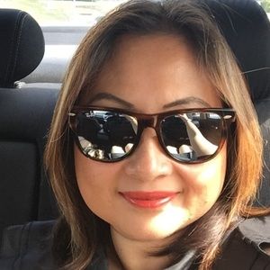 Meet your Posher, Kerly