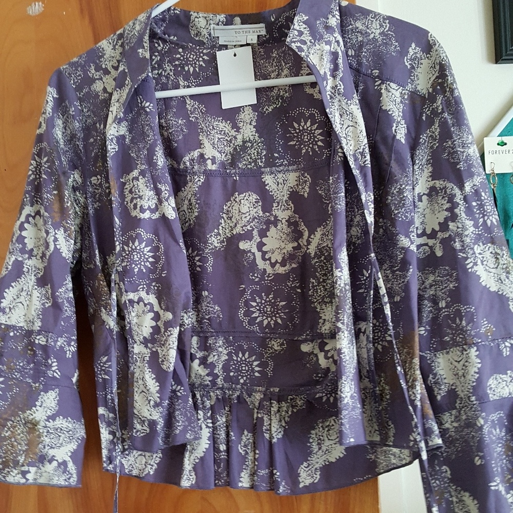 Lavender and gold patterned thin jacket size Small