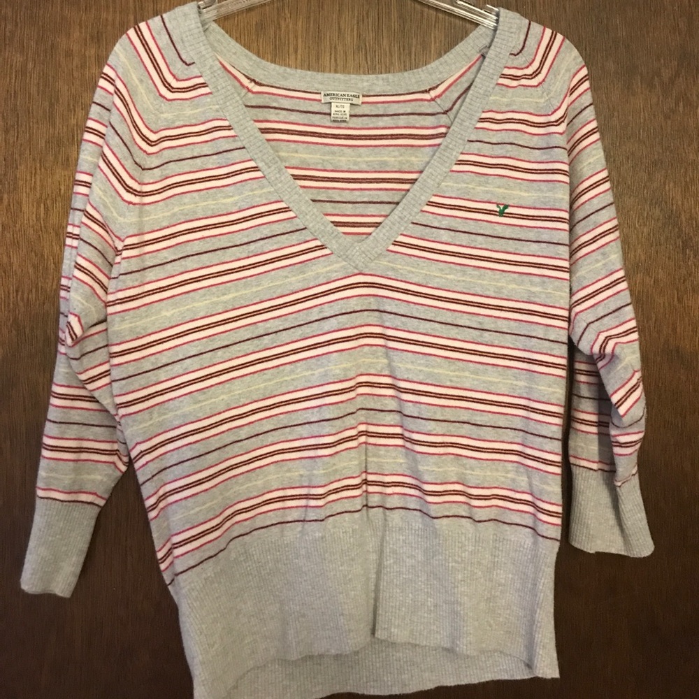 American Eagle grey striped 3/4 sleeves sweater