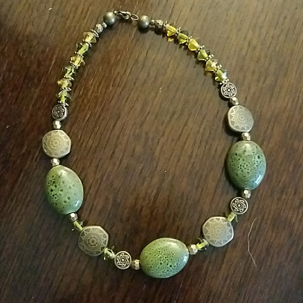 Beaded necklace