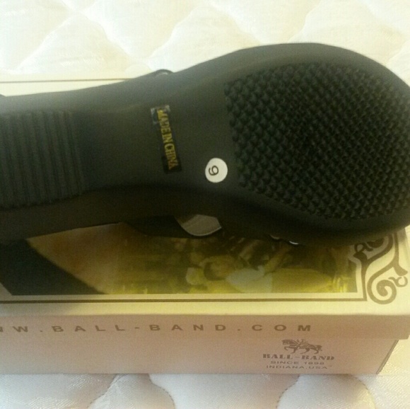 Sandals - Picture 4 of 4