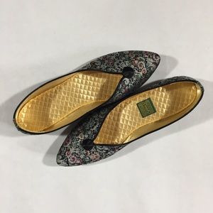Vintage flats