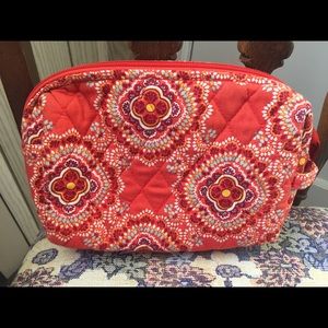 VERA BRADLEY makeup bag