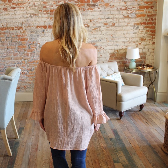 ✨LAST ONE✨Bush off the shoulder lace inset tunic - Picture 2 of 2