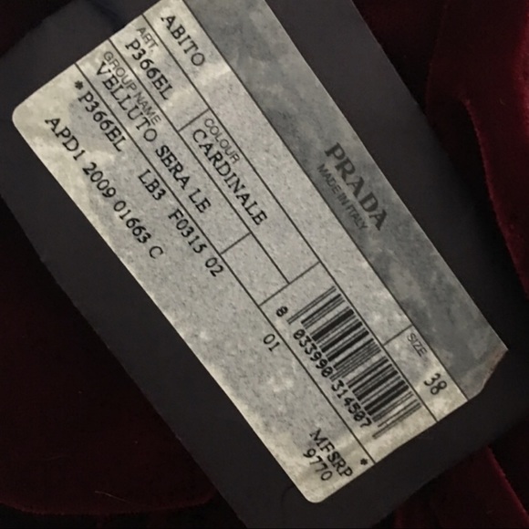 Stunning, Prada Vintage Red Carpet NWT Gown - Picture 5 of 7